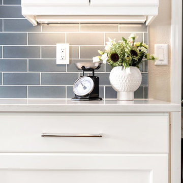 Contemporary and Colorful Kitchen