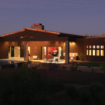 Wojtaniwski Residence - Backyard