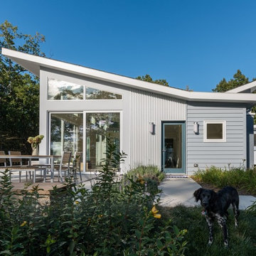 North Mountain Pool House