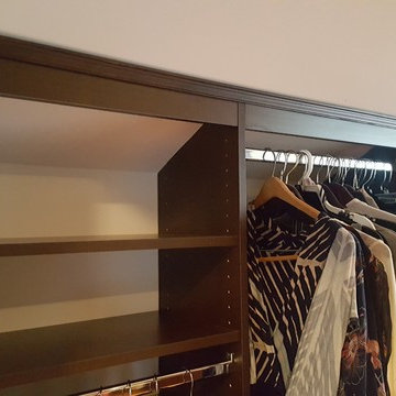 MARLBORO/ TRUFFLE FINISH DRESSING ROOM