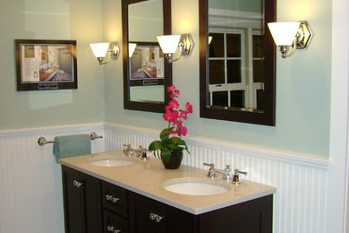 Bathroom - traditional bathroom idea in New York