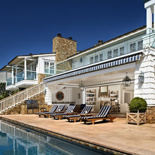Contemporary Beach Cottage Pool