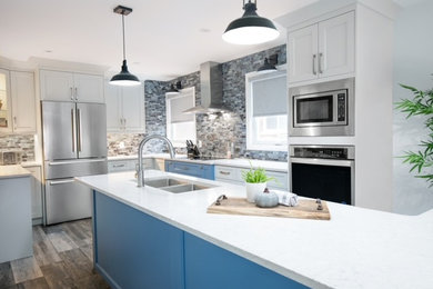 Inspiration for a country kitchen remodel in Toronto