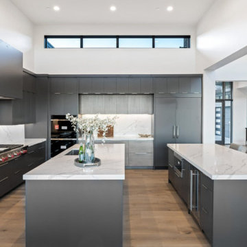 Mountain modern kitchen