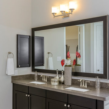 Houston, Texas | Lago Mar - Classic Yale Owner's Bathroom