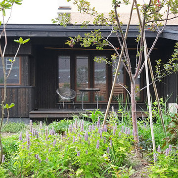 庭と縁側で広がる平屋