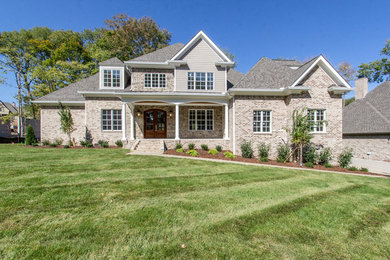 Traditional exterior home idea in Nashville