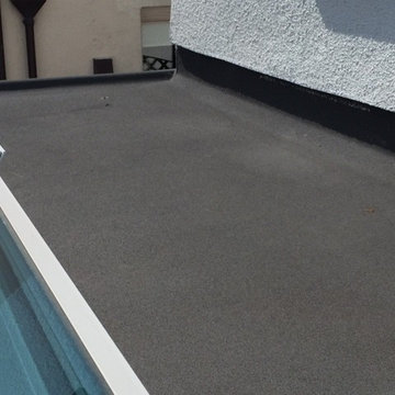 Kitchen diner flat roof extension with roof lanterns