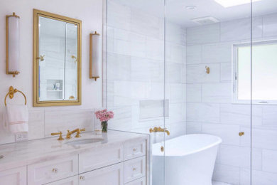Идея дизайна: большая главная ванная комната в стиле модернизм