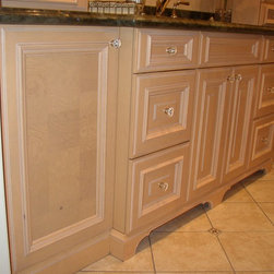 Vanity Details - Bathroom Vanities And Sink Consoles