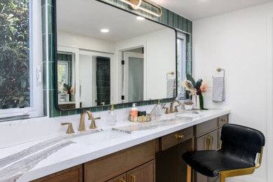 Bathroom - bathroom idea in Los Angeles