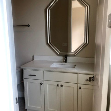 On suite Bathroom