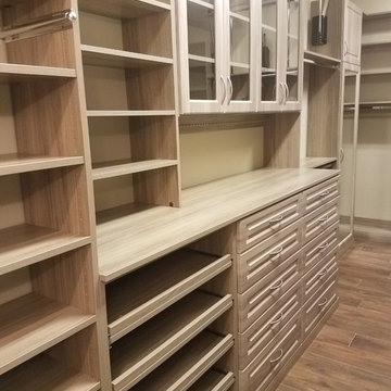 Campania Finish Closet I SpaceManager Closets