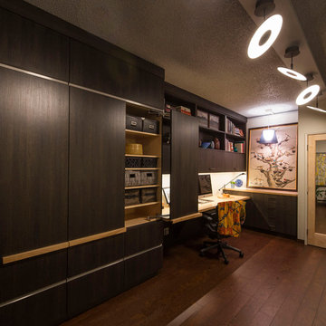 SW Portland Contemporary Condo: Home Office