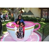 Mona Zai's photo