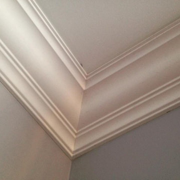 CROWN MOULDING
