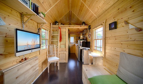 Houzz Tour: A Tiny Wooden Trailer Home in Washington