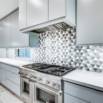 Contemporary Modern-inspired Minimalist European