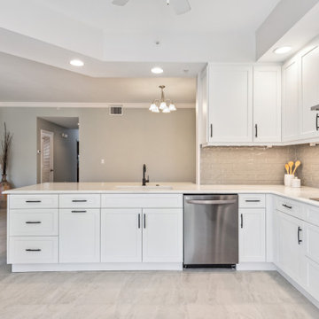 Beautiful Naples Condominium, Bayfront