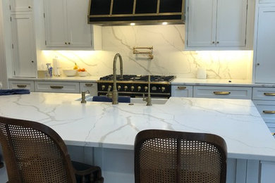 Open concept kitchen - large traditional single-wall open concept kitchen idea in Detroit