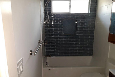 Example of a bathroom design in San Francisco