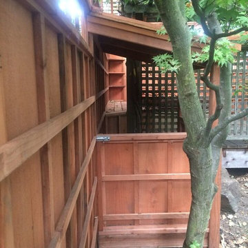 Herr Hot Tub, Fence - Trellis
