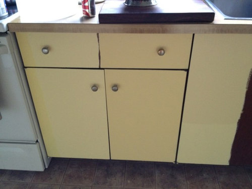 Yellow Kitchen Help With Color Please Squish Squash Middle And Sundress Right These Are The Cabs Not Hit By Sun I M Surprised Pic Came Out This Bright B C It S A Bit Darker