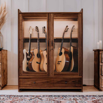 Medium-Large Guitar Habitat®