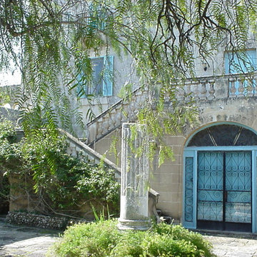 Indoor Courtyards (Mediterranean Style)