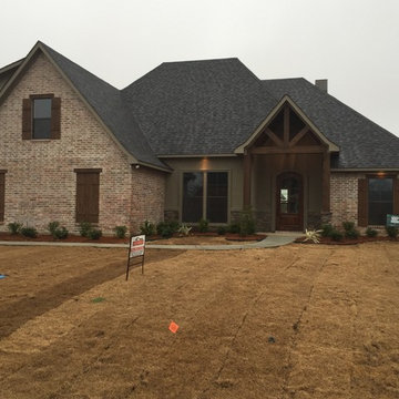 480 AW Drive in Cathey Acres Subdivision in Stonewall, Louisiana.