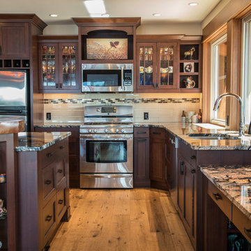 Thetis Island Oceanfront Home