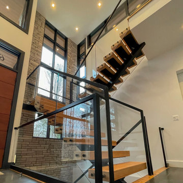 Project #98 | Modern Mono-beam Staircase with Glass Railing