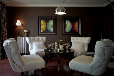 Inspiration for a transitional living room remodel in Toronto