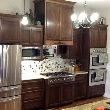 Custom Kitchen Cabinets