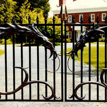 Gate
