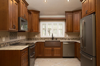 Photo of a traditional kitchen in Jacksonville.