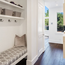 laundry/mud room
