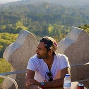 Nish Cherians foto
