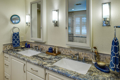 Example of a transitional bathroom design in San Francisco