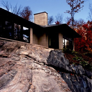 Haliburton Modern