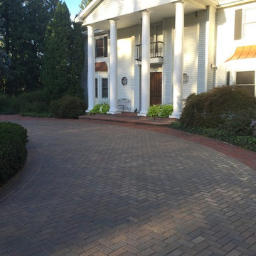 Brick Paver Driveway Cleaning, Polymeric Sand & Sealing in West Bloomfield, MI