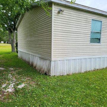 Mobile Home | Skirting - Before