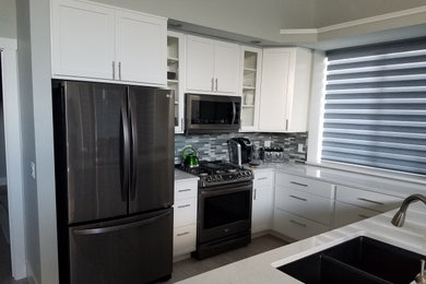 Trendy kitchen photo in Seattle