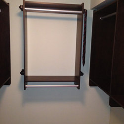 Walk-in Closet Middle Bench - Penticton - Products