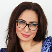 Ana Maxim's photo