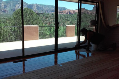 Example of a transitional living room design in Phoenix