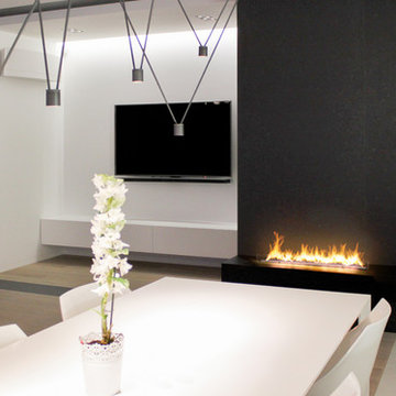 Fire Line Automatic 2 model E by Planika, Private Apartment, Cracow, Poland