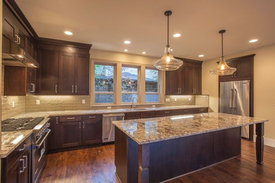Inspiration for a transitional kitchen remodel in Portland