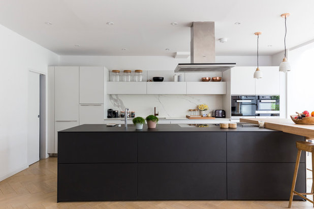 Contemporary Kitchen by Chris Snook