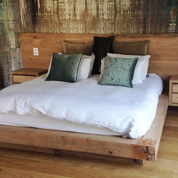 Rustic Oak Floating Bed